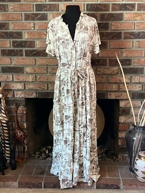 Cloth & Portrait Animal & Foliage Maxi Dress